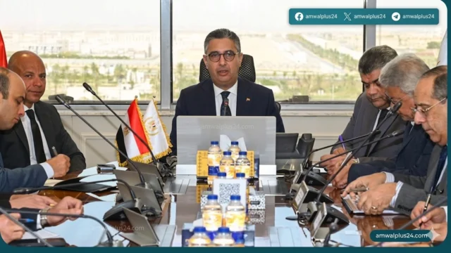 شريف فاروق الاجتماع
